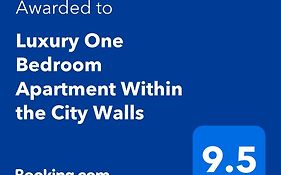 Luxury One Bedroom Apartment Within The City Walls